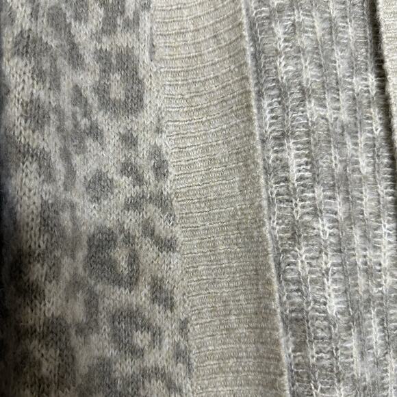 Abercrombie & Fitch Sweater Women XXS Beige Leopard Print Cardigan Open Front - Picture 4 of 5